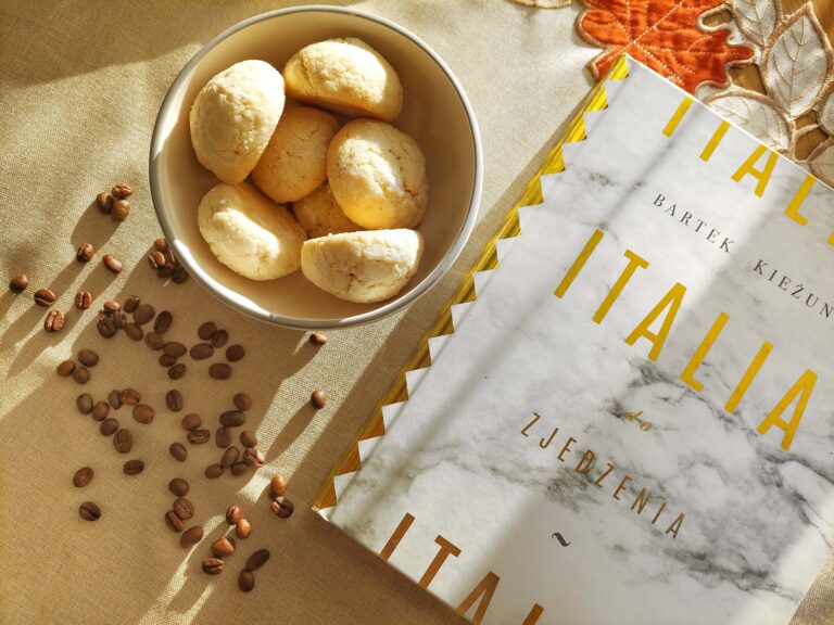 Wloskie-ciasteczka-cytrynowe