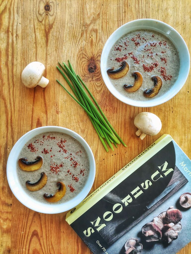 Krem-pieczarkowy-z-tahini